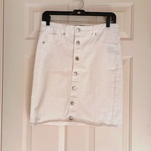 1822 Denim White Skirt, size 6
